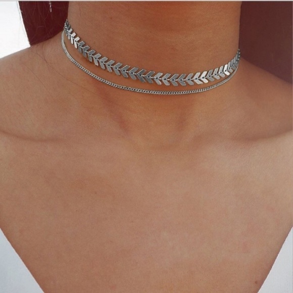 Jewelry - Double Arrow Choker Necklace Silver